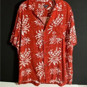 George Red Pineapple Hawaiian Men's Shirt. Size Large.